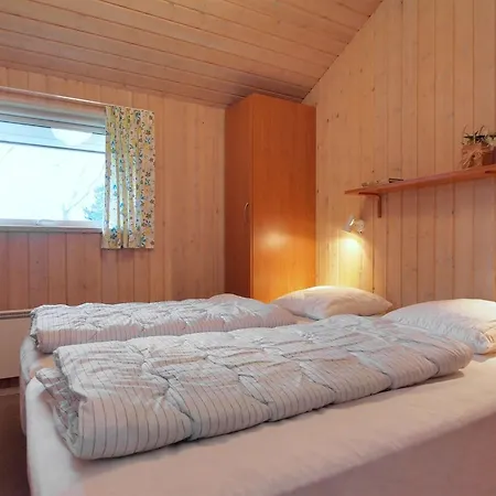 Hébergement de vacances Lilia - 900m From The Sea By Interhome Bøtø By