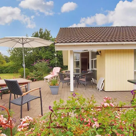 Lilia - 900m From The Sea By Interhome * Bøtø By