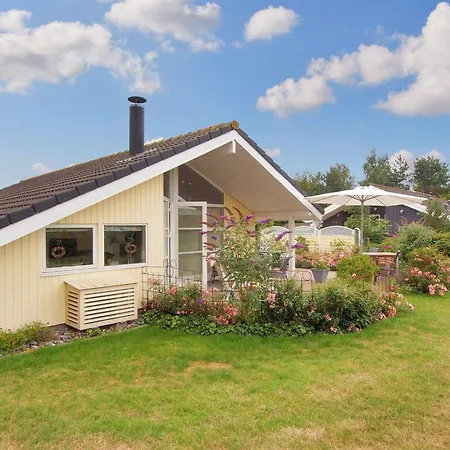 Lilia - 900m From The Sea By Interhome Ferienhaus